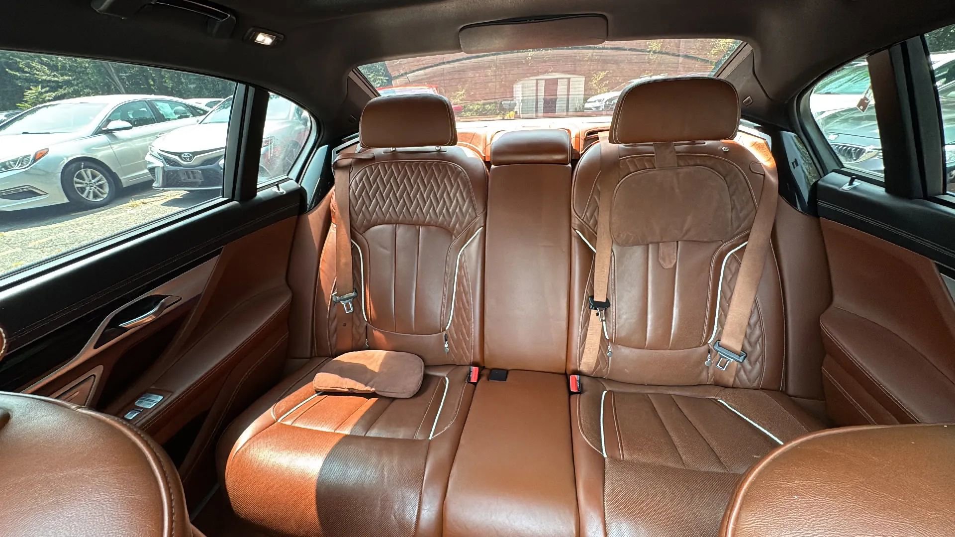 Used 2018 BMW 740e xDrive w/ Luxury Rear Seating Package image 10