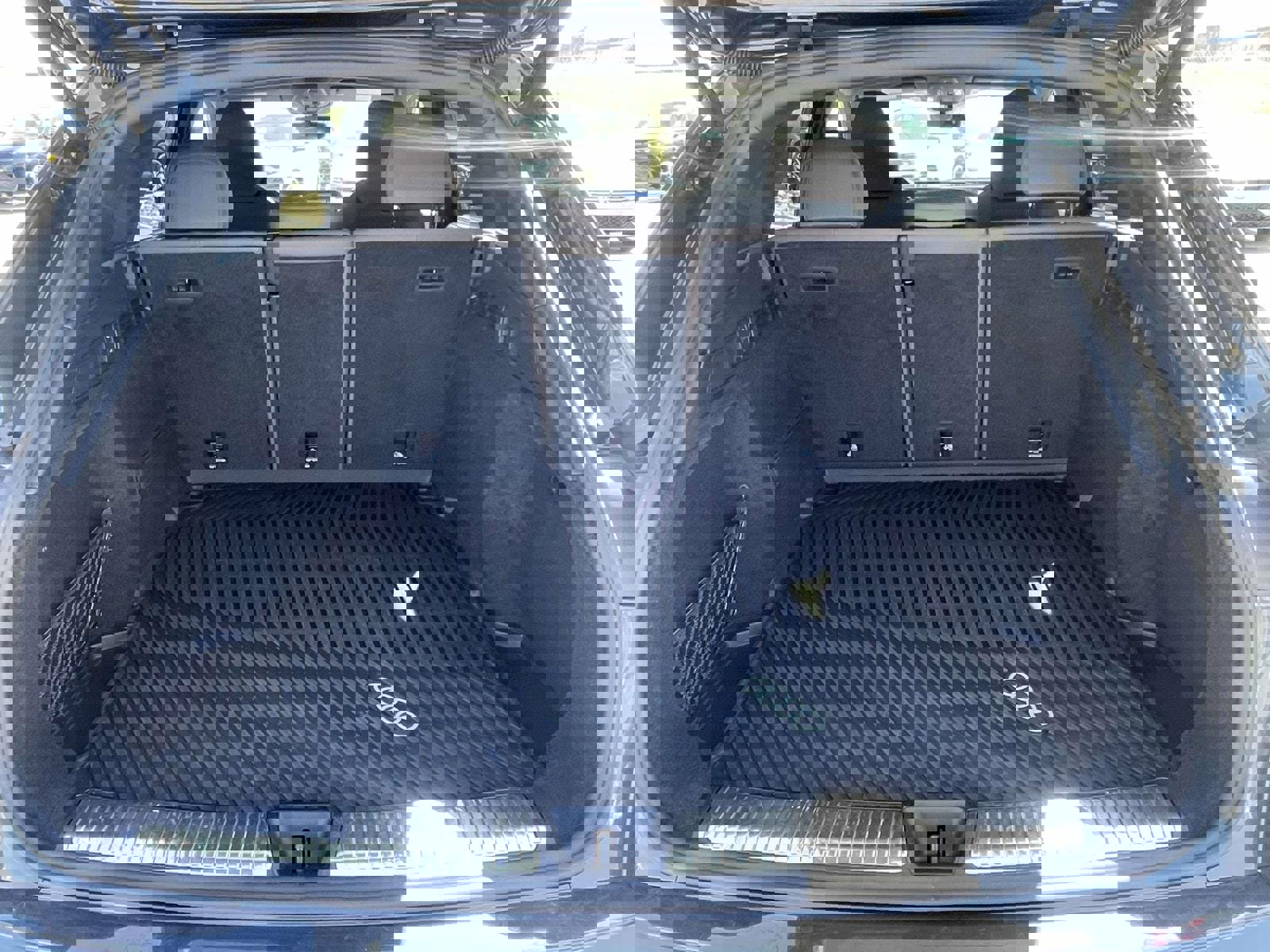 Certified 2025 Audi Q5 Prestige image 9