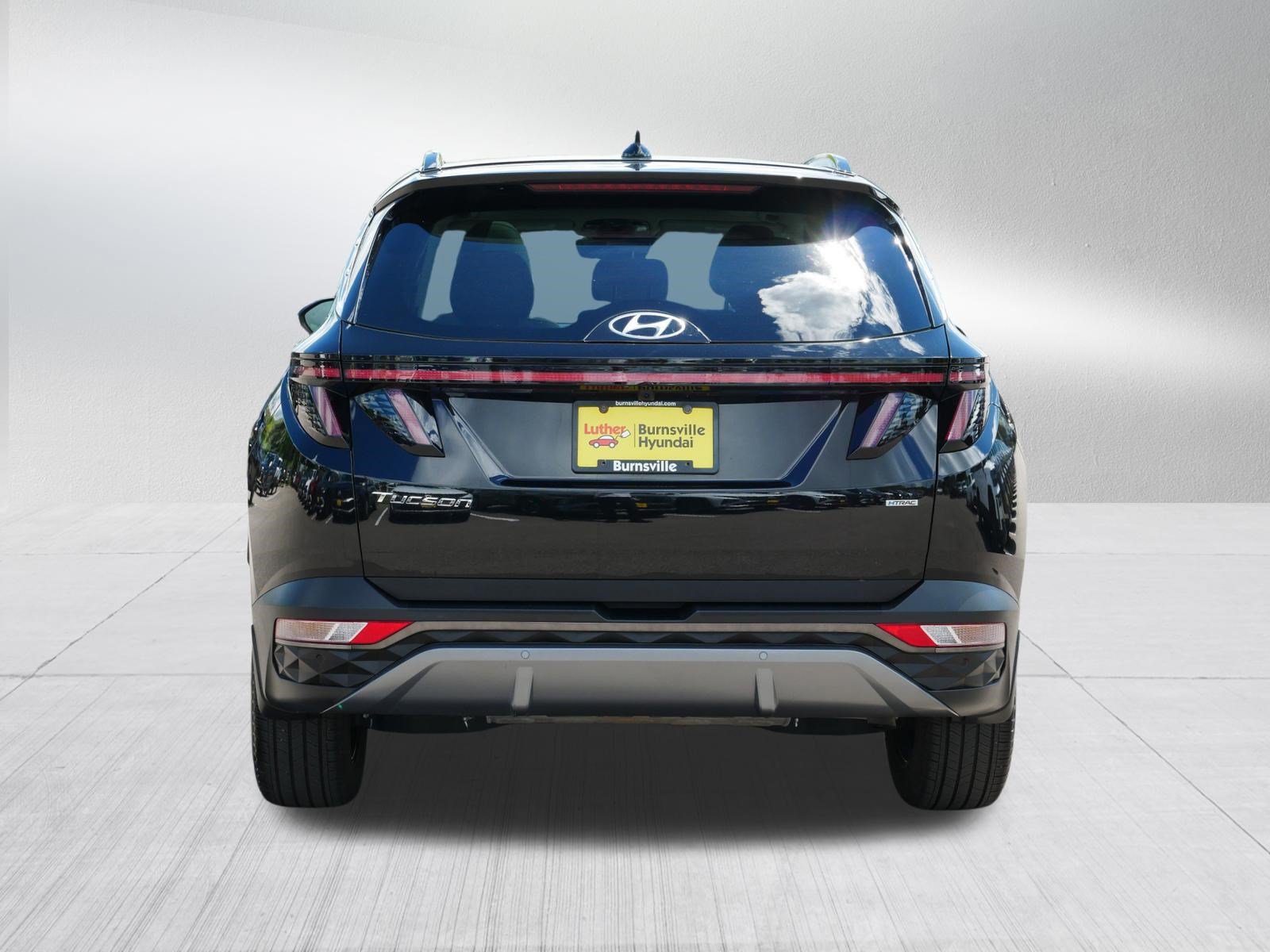 Certified 2024 Hyundai Tucson Limited AWD/4WD image 6