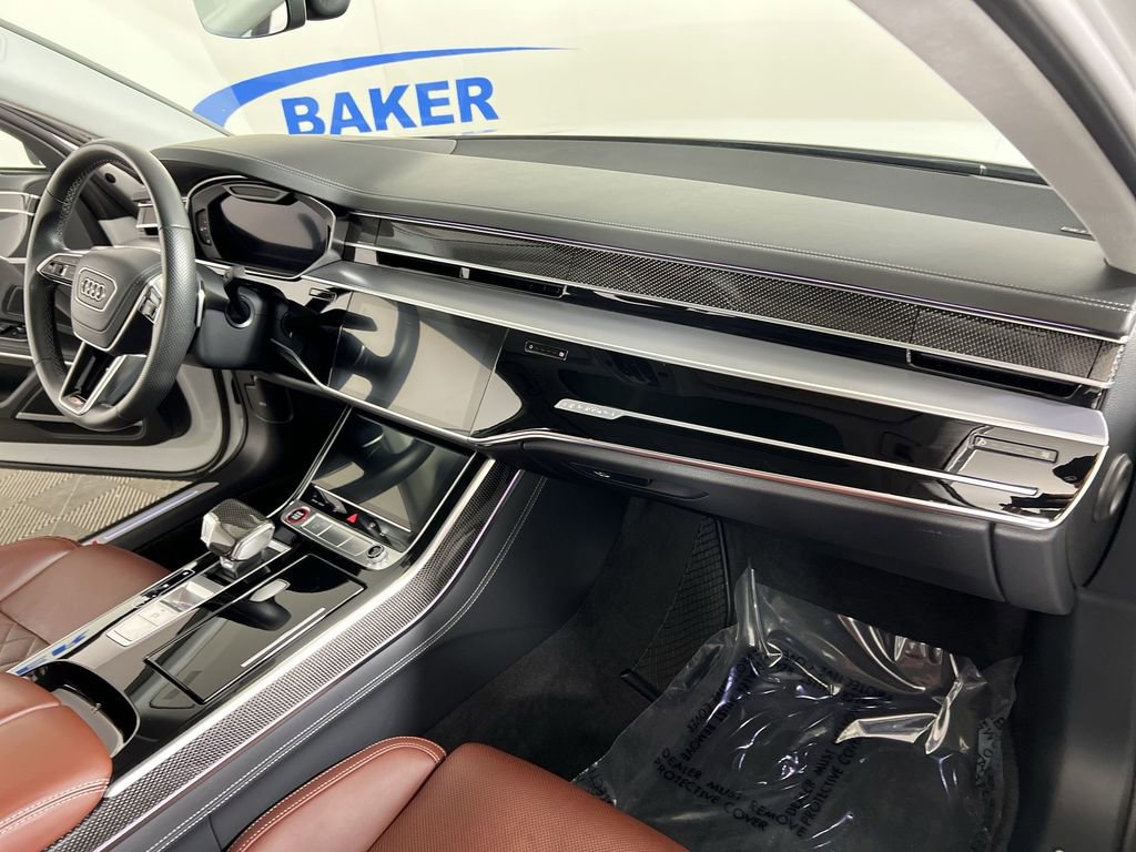 Used 2022 Audi S8 AWD/4WD image 30