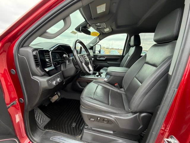 Used 2025 GMC Sierra 2500 SLT w/ SLT Premium Package AWD/4WD image 16