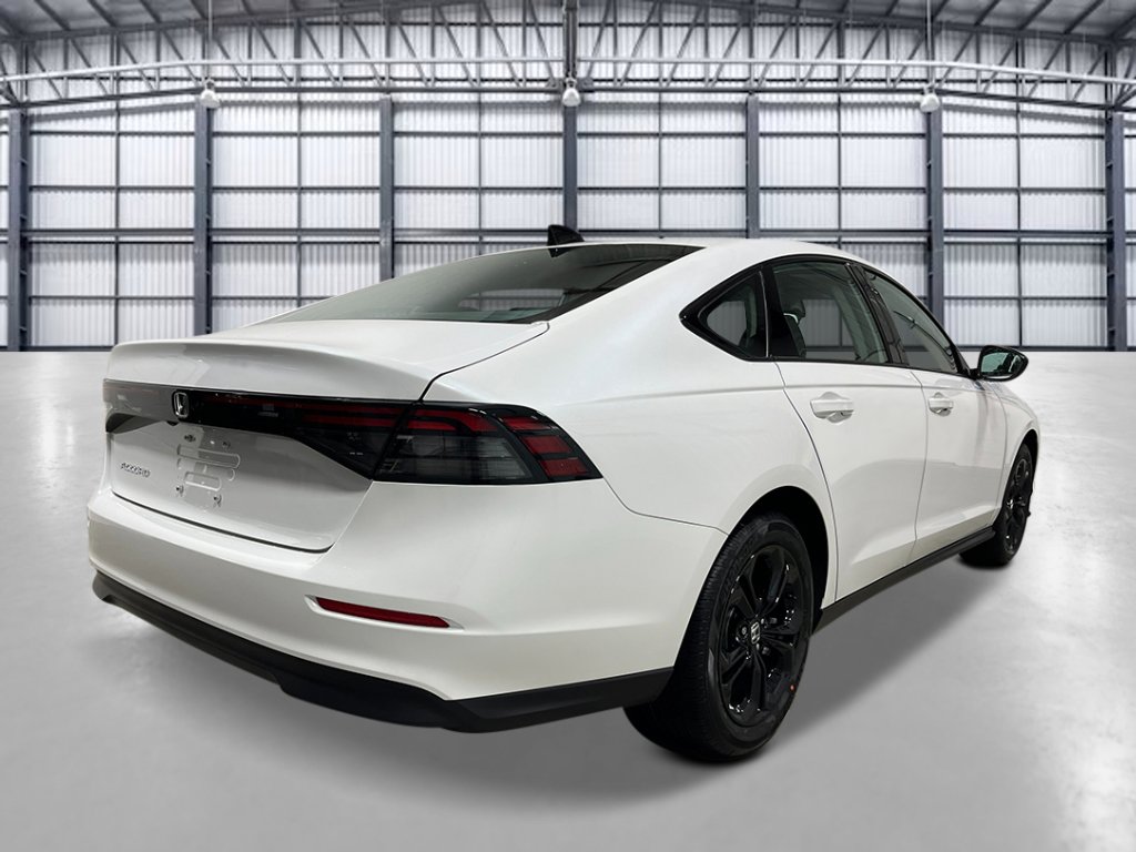 New 2025 Honda Accord SE image 5