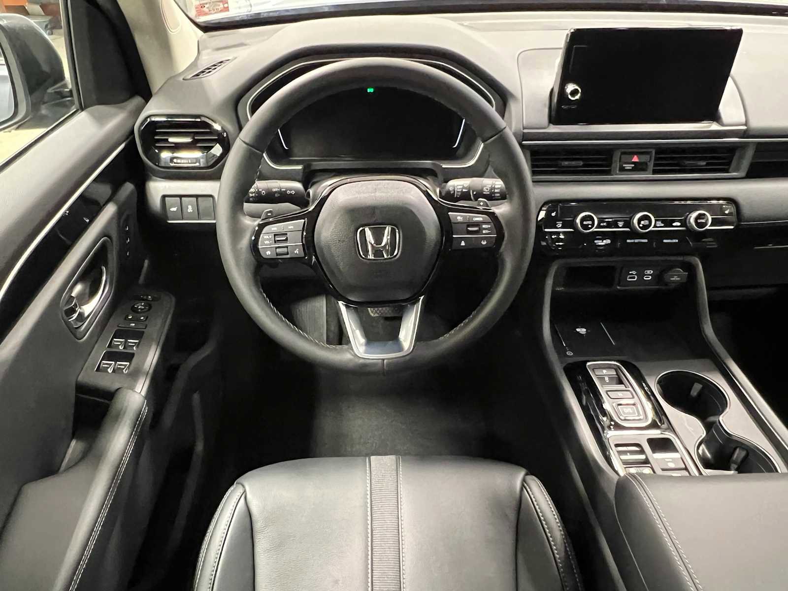 New 2025 Honda Pilot EX-L image 17