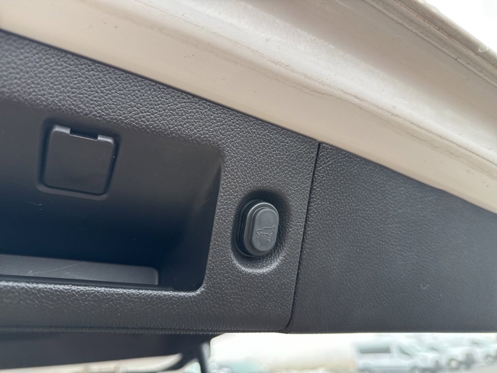 Used 2017 Chevrolet Tahoe LT image 10