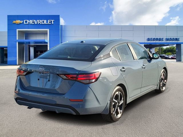 Used 2025 Nissan Sentra SV image 4