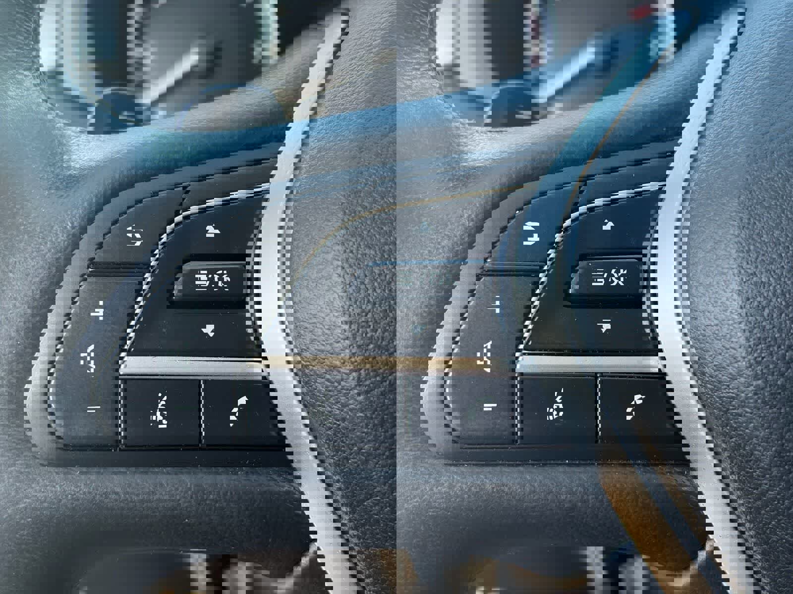 Used 2022 INFINITI QX50 Sensory image 21