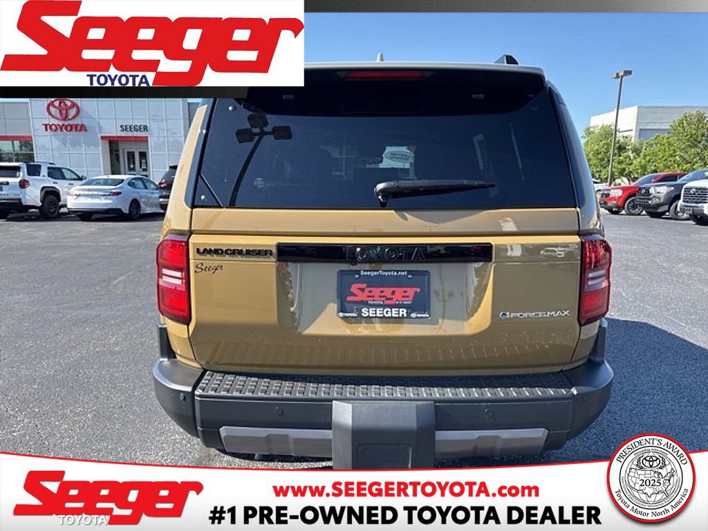 Used 2025 Toyota Land Cruiser w/ Premium Package AWD/4WD image 5