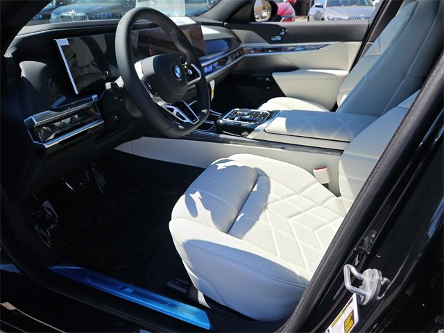 New 2025 BMW 760i xDrive image 9