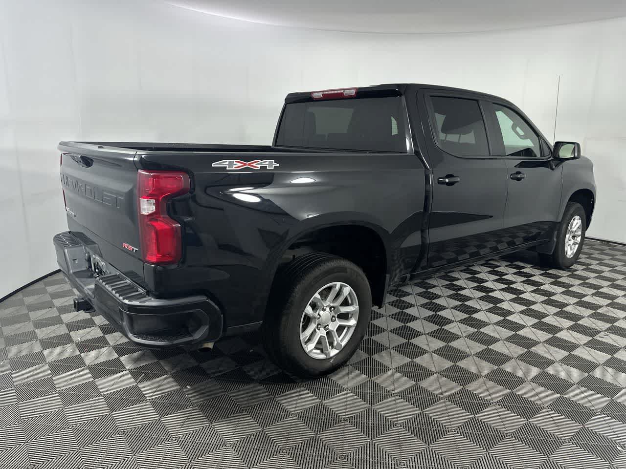 Used 2026 Chevrolet Silverado 1500 RST AWD/4WD image 8