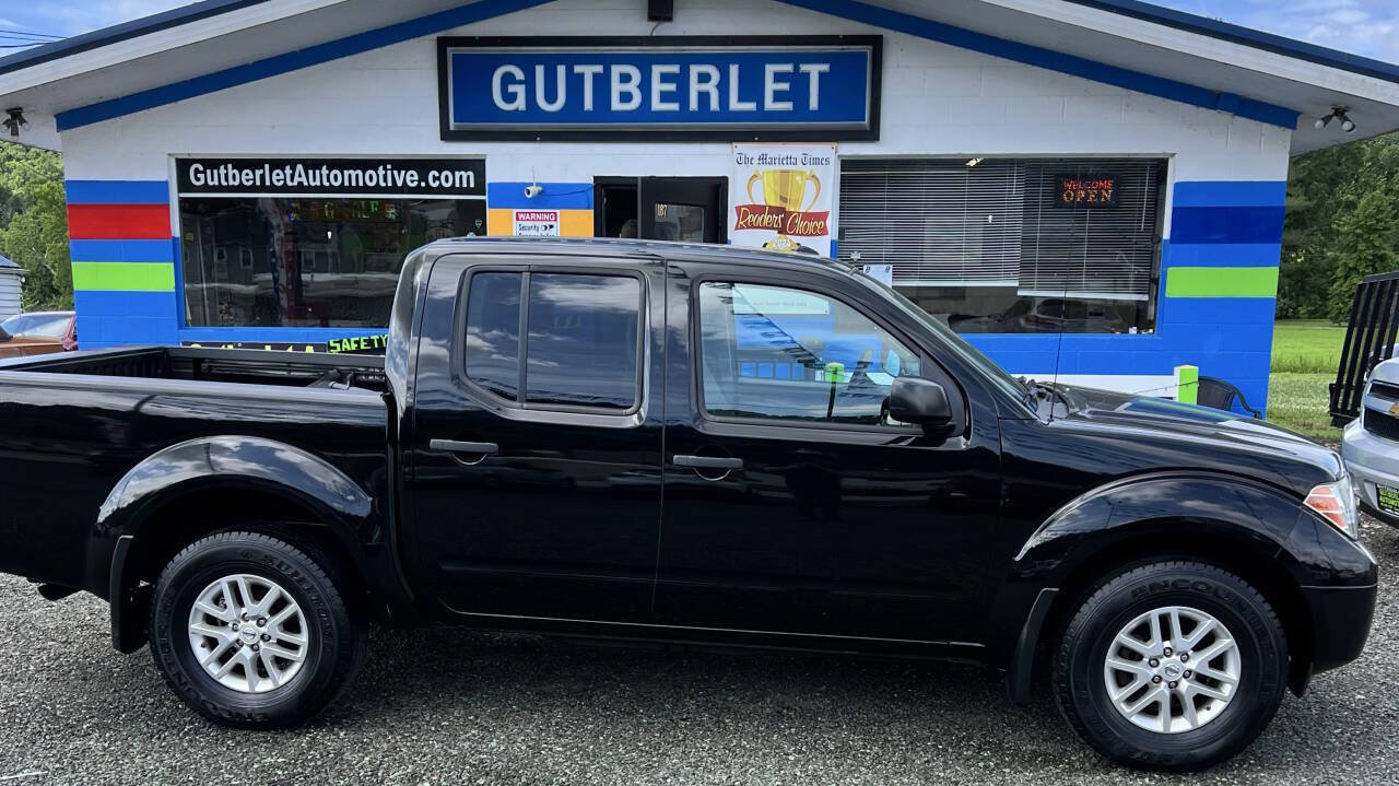 Used 2015 Nissan Frontier SV w/ SV Value Truck Package AWD/4WD image 13