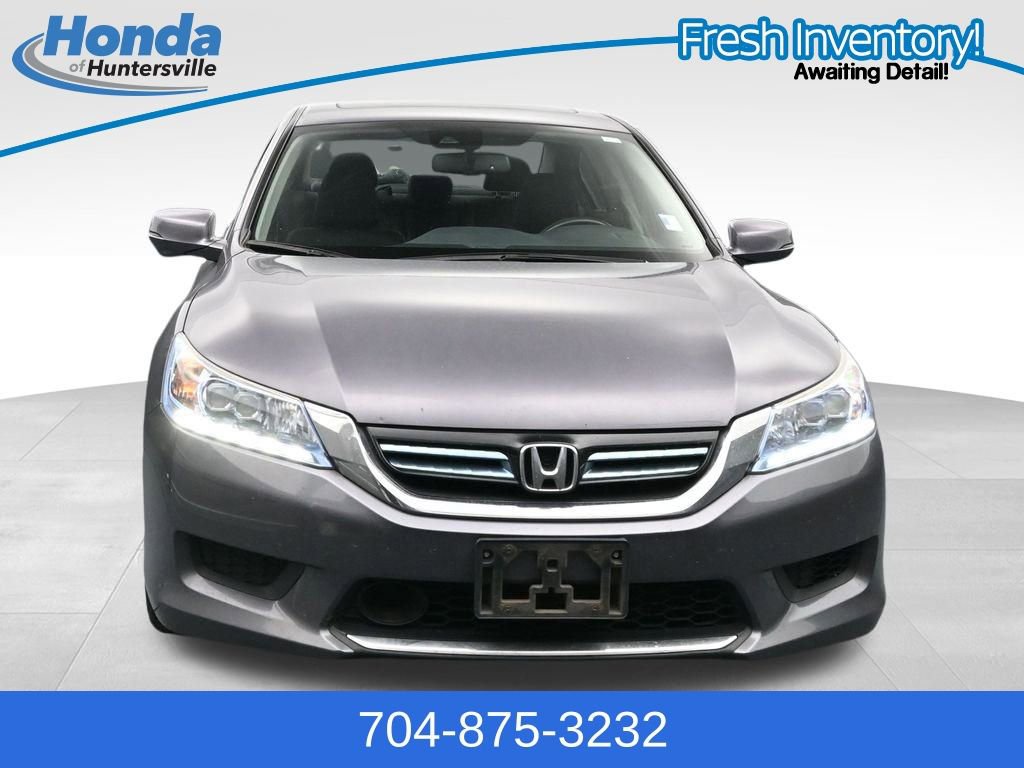 Used 2015 Honda Accord Touring image 3