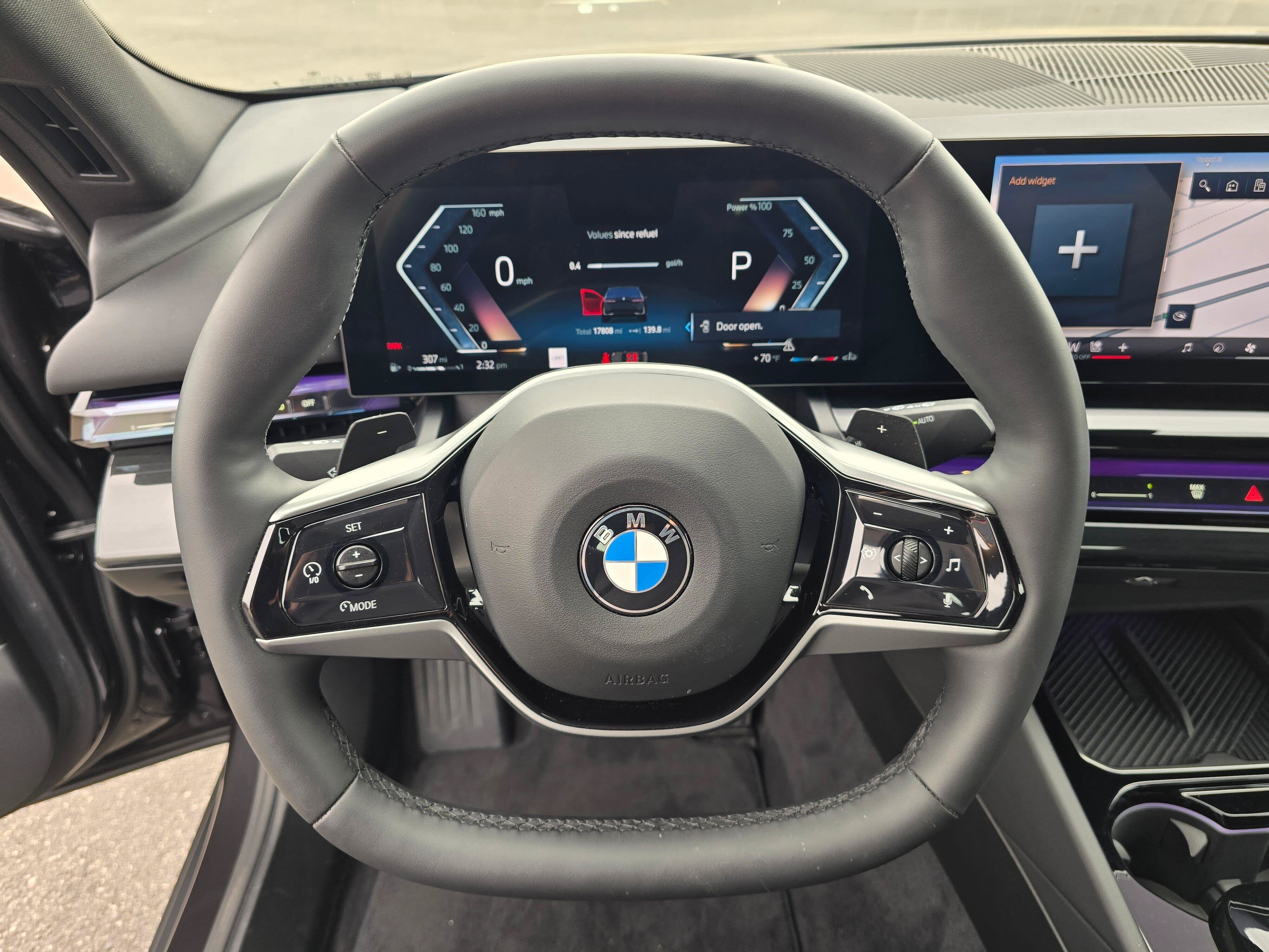 Used 2025 BMW 540i xDrive w/ Premium Package AWD/4WD image 17