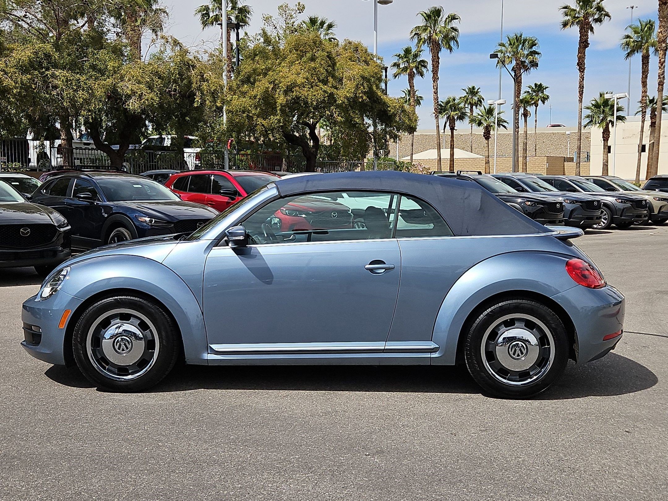 Used 2016 Volkswagen Beetle 1.8T Denim image 2