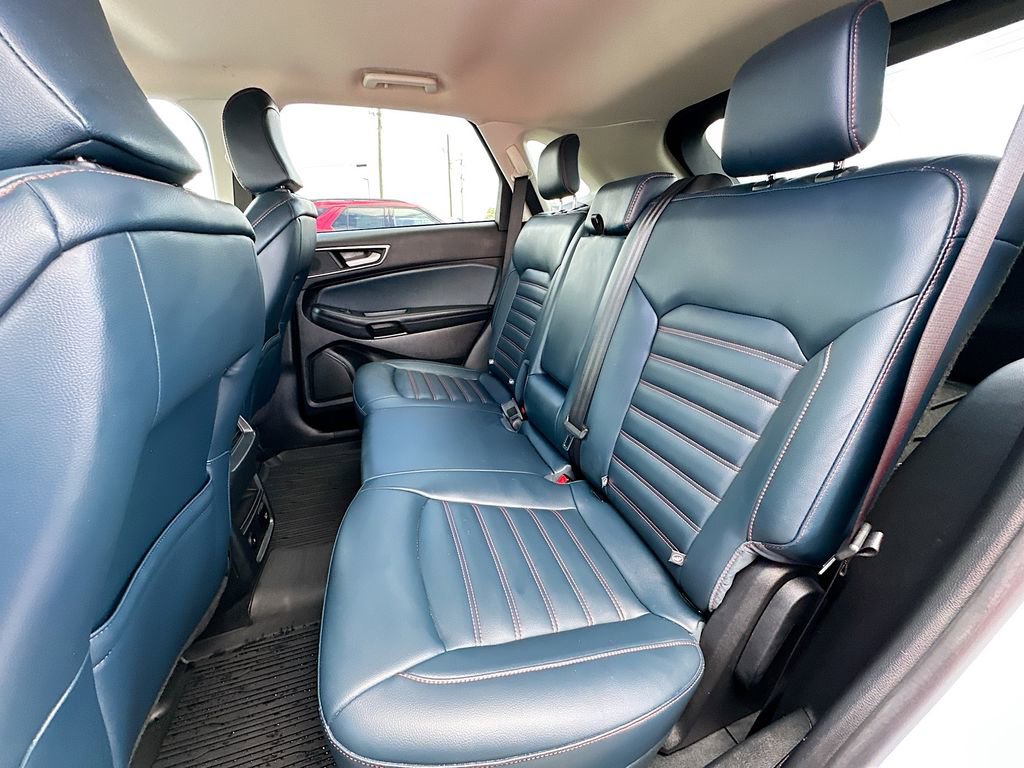 Certified 2024 Ford Edge SEL w/ Sport Appearance Package image 4