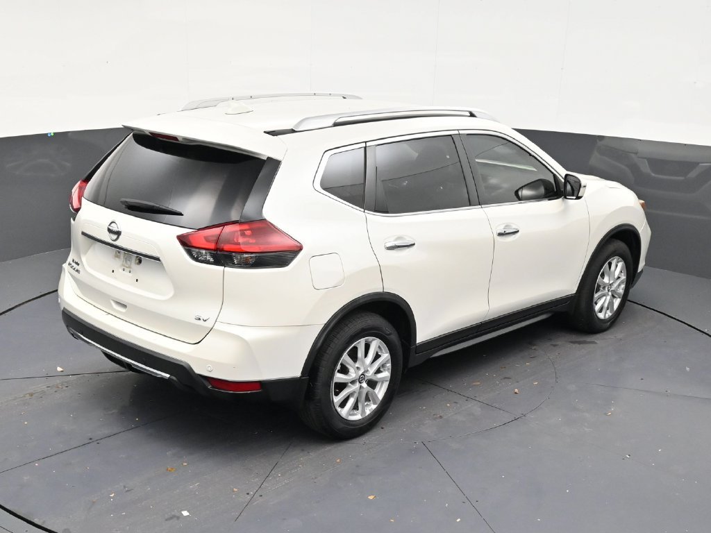Used 2020 Nissan Rogue SV FWD image 14