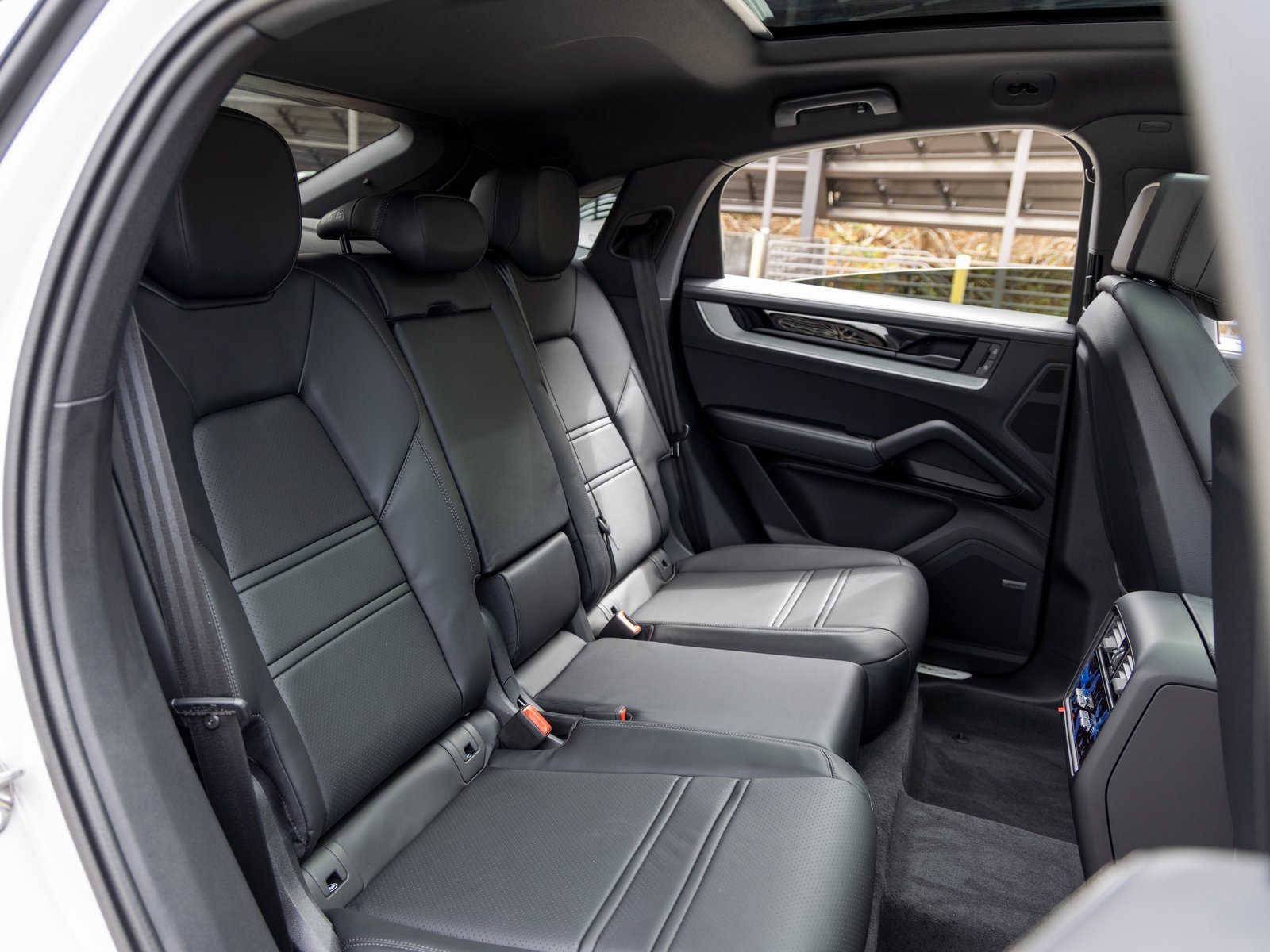 New 2026 Porsche Cayenne Coupe image 45