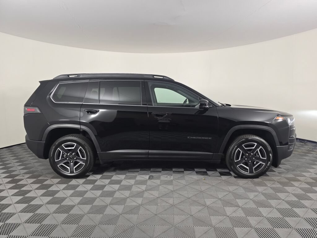 New 2026 Jeep Cherokee Limited AWD/4WD image 3