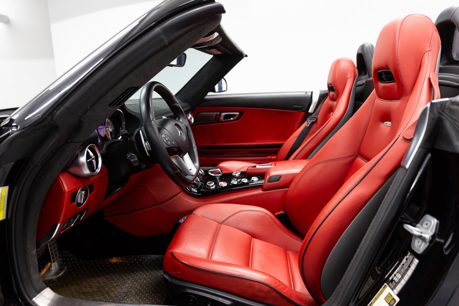 Used 2012 Mercedes-Benz SLS AMG Roadster image 19