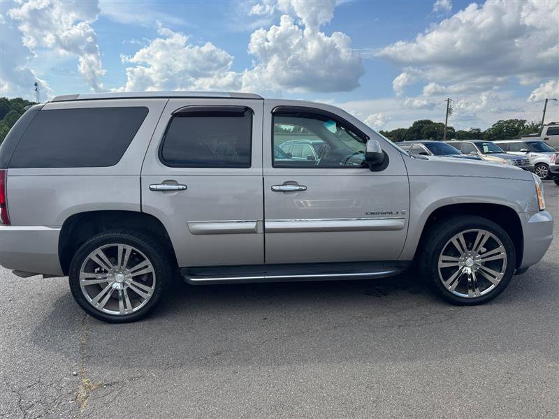 Used 2008 GMC Yukon Denali image 7