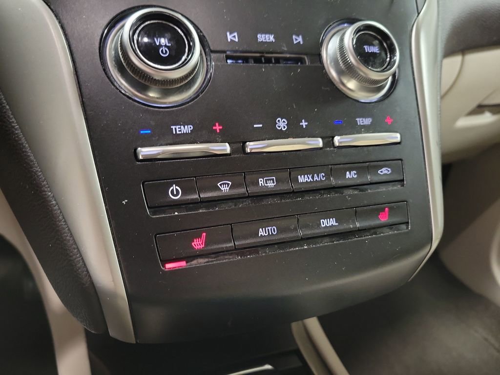 Used 2019 Lincoln MKC Premiere image 17