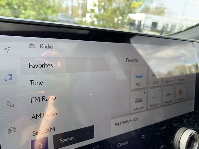 Used 2024 Lexus RX 500h F Sport w/ Convenience Package image 24