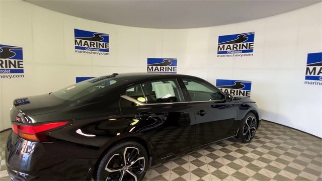 Used 2024 Nissan Altima 2.5 SR image 2