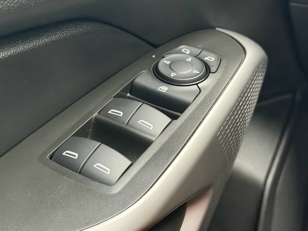 Certified 2024 Chevrolet Trax LS FWD image 11