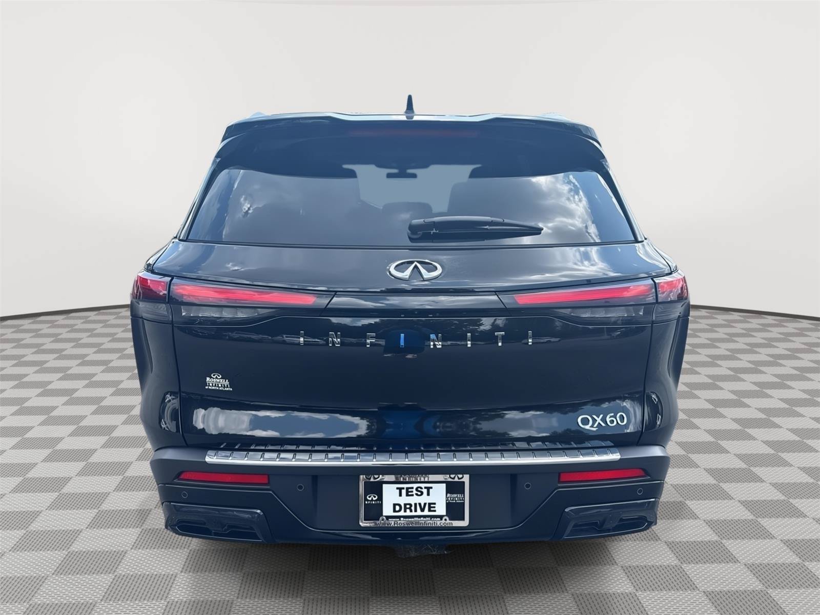 Used 2025 INFINITI QX60 Luxe w/ Cargo Package FWD image 7