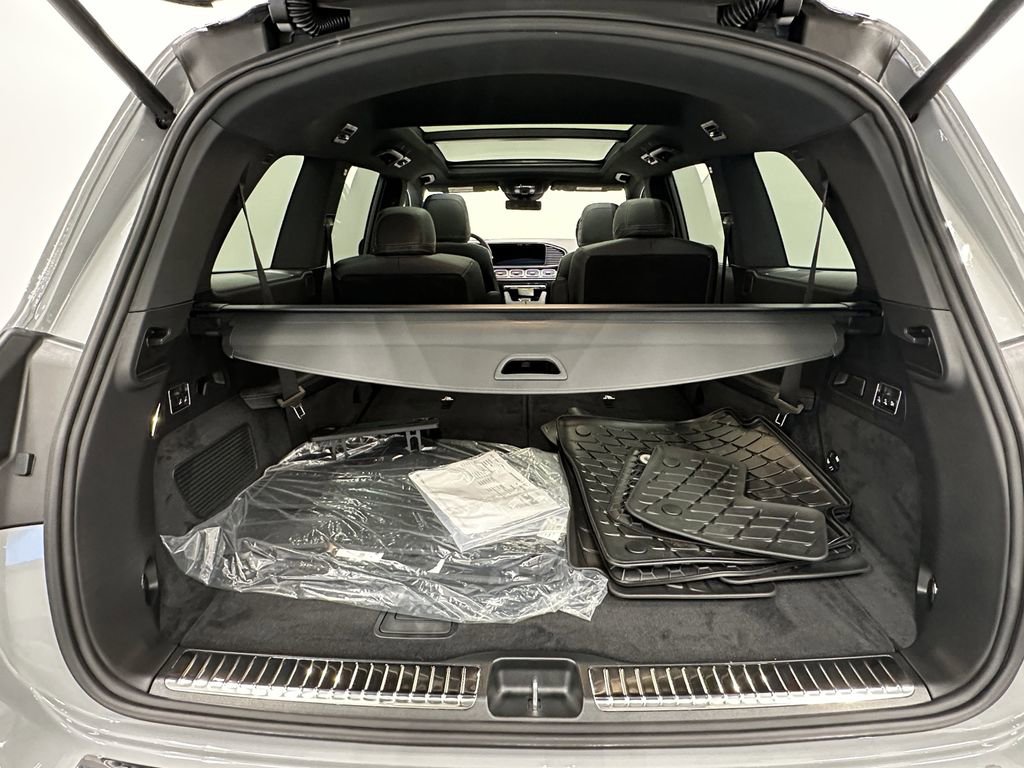 New 2026 Mercedes-Benz GLS 580 4MATIC image 22