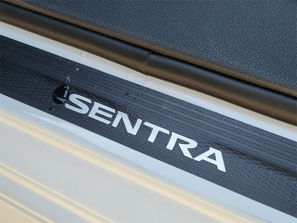 New 2025 Nissan Sentra SR w/ Lighting Package image 16