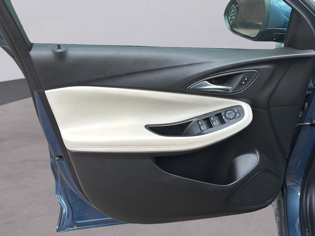Used 2024 Buick Encore GX Preferred FWD image 19