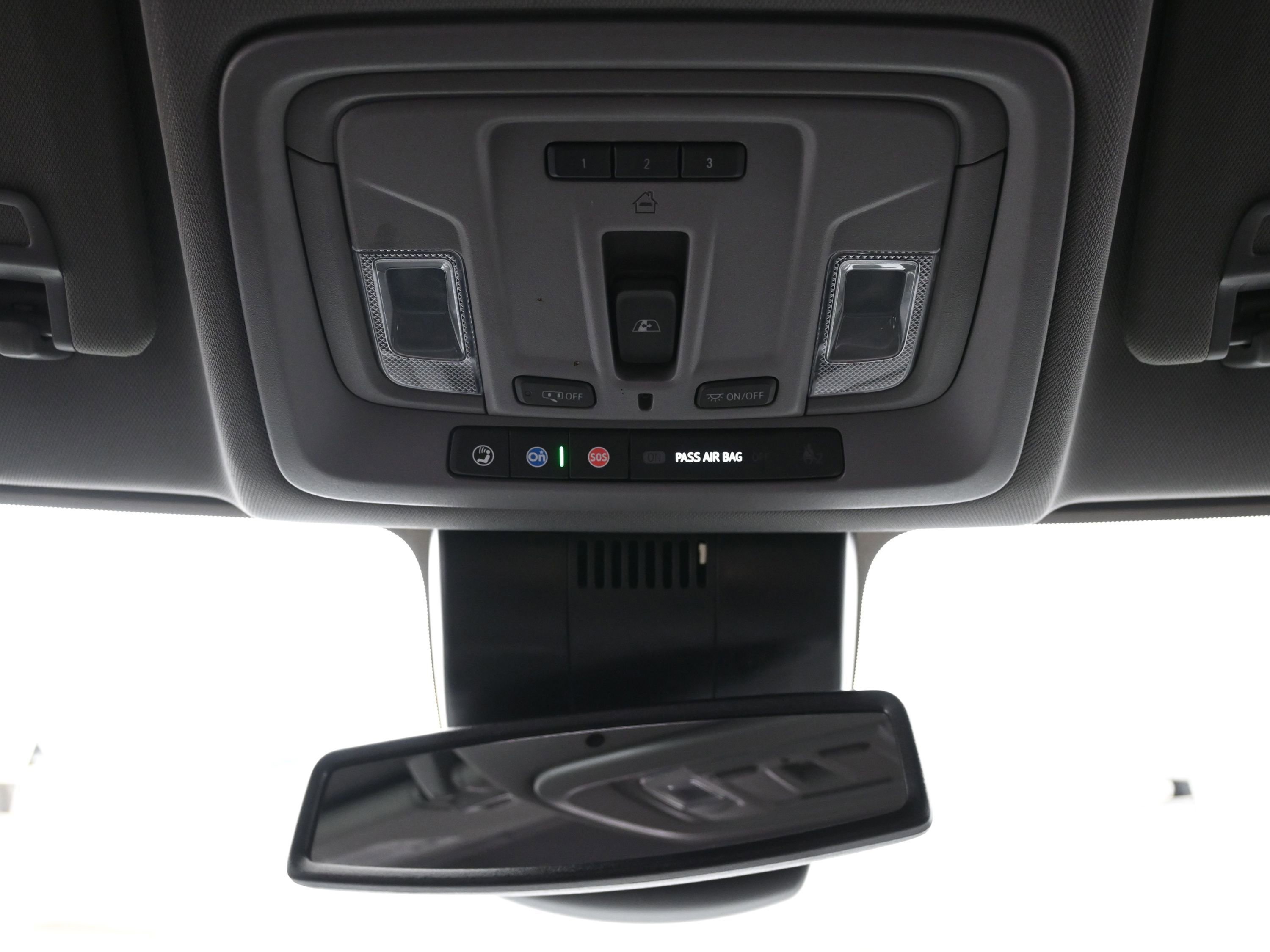 Used 2024 GMC Sierra 3500 SLT w/ SLT Convenience Package image 28