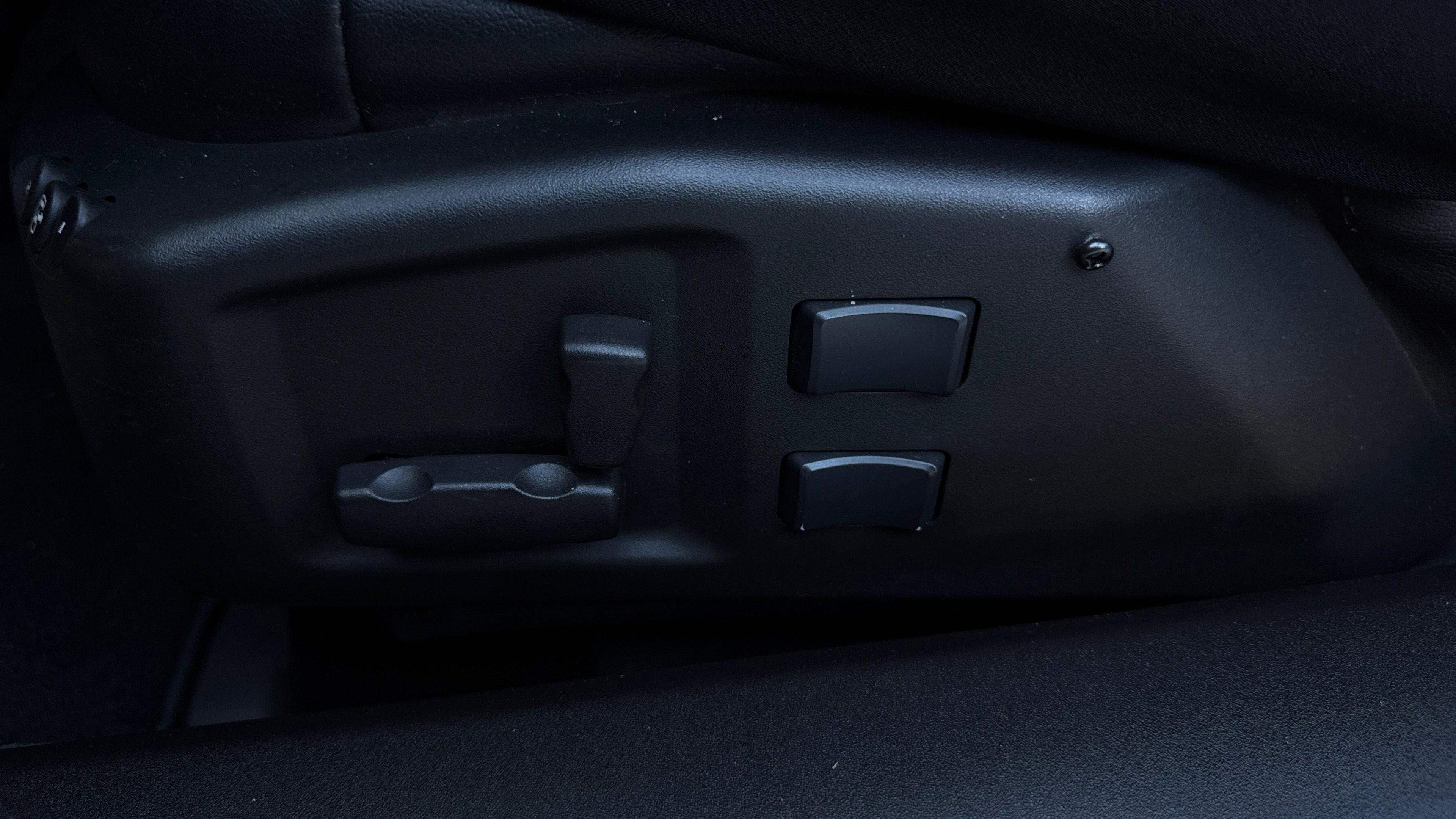 Used 2004 Cadillac XLR image 78