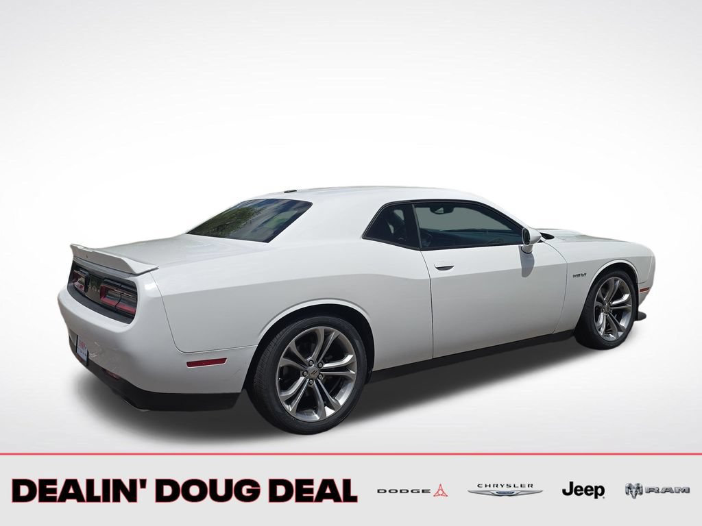 Used 2022 Dodge Challenger R/T RWD image 5