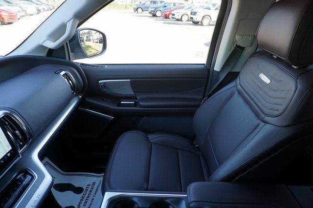 New 2025 Ford Expedition Max Platinum w/ Platinum Ultimate Package image 31