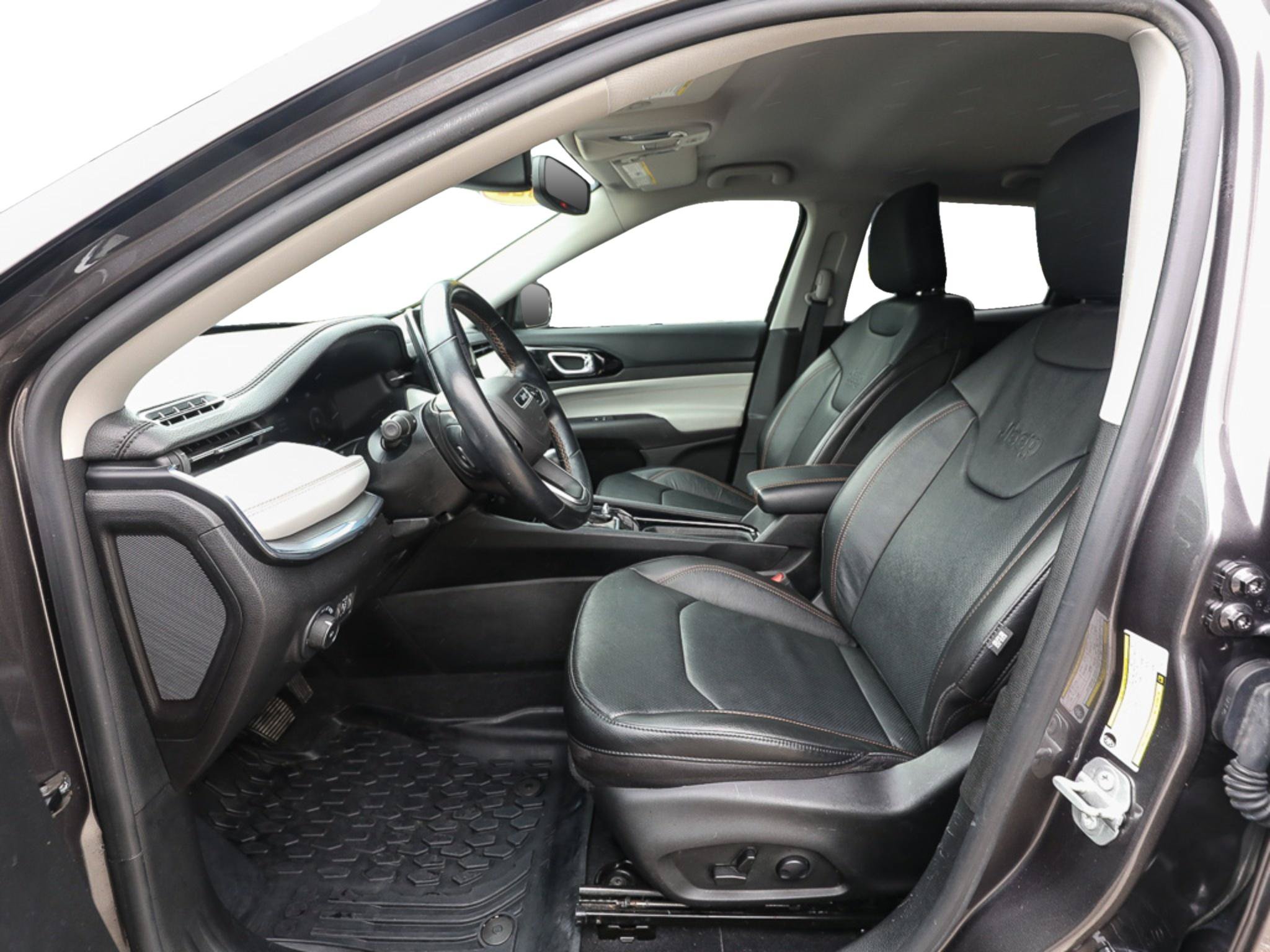 Used 2022 Jeep Compass Limited w/ Elite Group AWD/4WD image 12