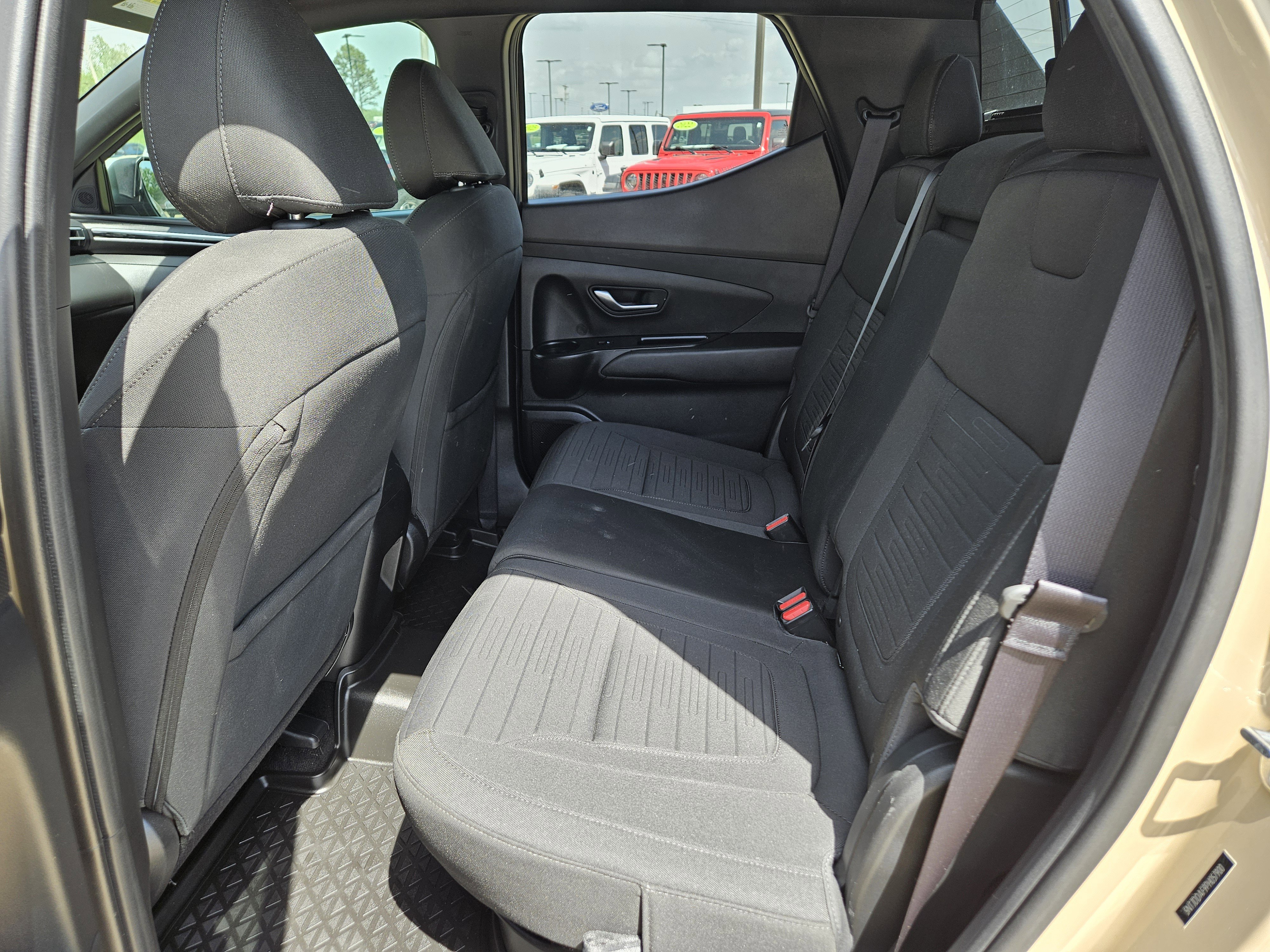 Used 2023 Hyundai Santa Cruz SEL Premium image 12