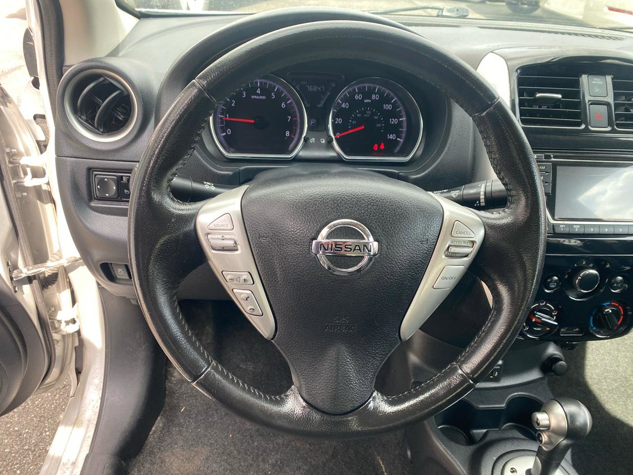Used 2017 Nissan Versa SV w/ SV Special Edition Package FWD image 10