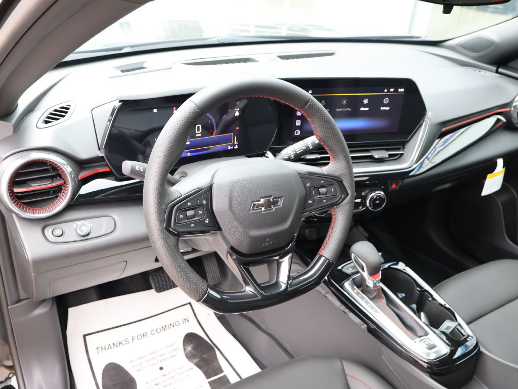 New 2026 Chevrolet Trax RS w/ Sunroof Package FWD image 24