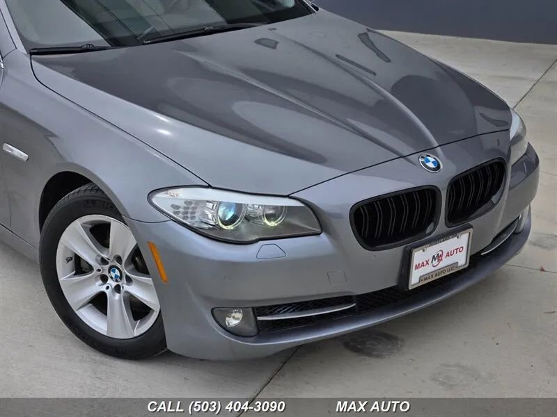 Used 2013 BMW 528i Sedan image 33
