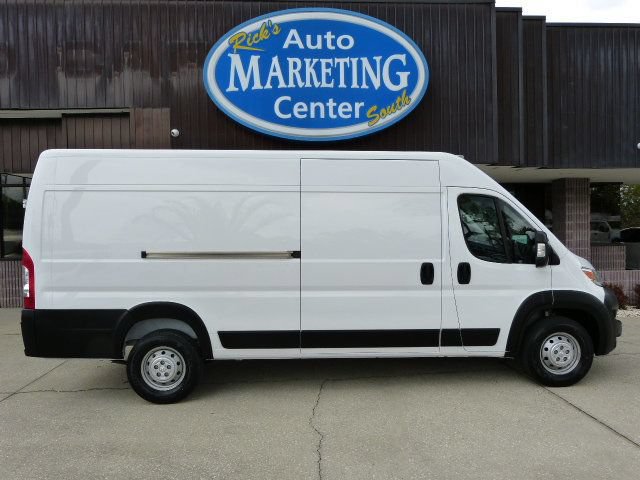 Used 2023 RAM ProMaster 3500 FWD image 4