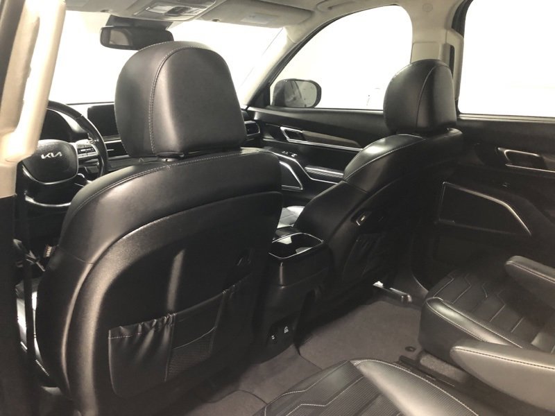 Used 2022 Kia Telluride SX w/ SX Prestige Package image 18