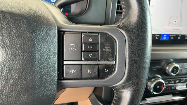 Used 2023 Ford F250 Lariat w/ Lariat Ultimate Package AWD/4WD image 13