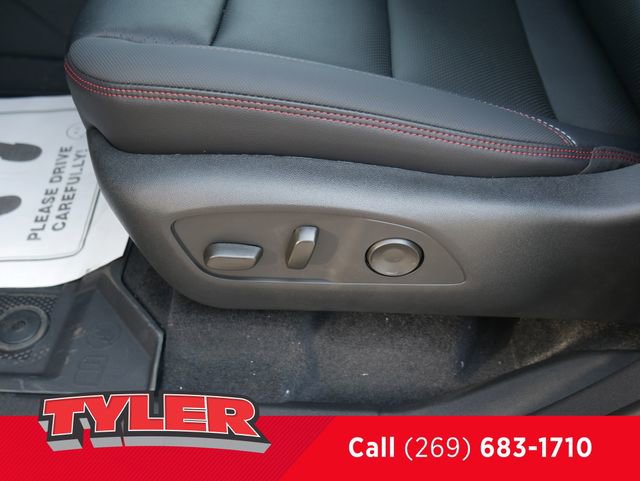New 2026 Chevrolet Traverse RS w/ LPO, Floor Liner Package image 25