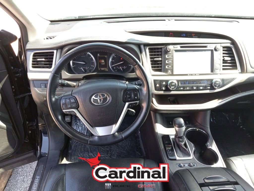 Used 2017 Toyota Highlander Limited Platinum w/ Carpet Mat Package image 26