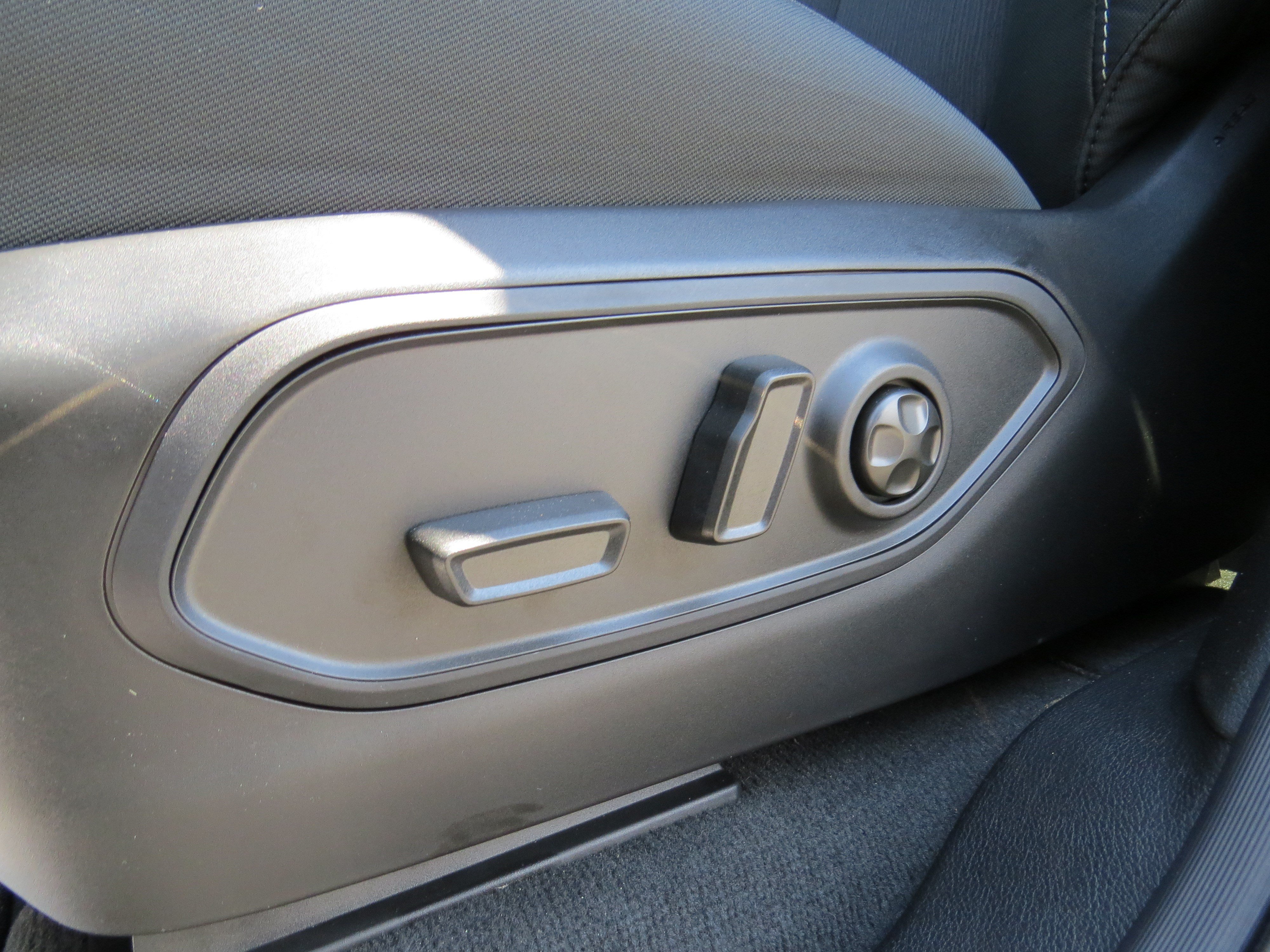 New 2026 Jeep Grand Cherokee Laredo RWD image 18