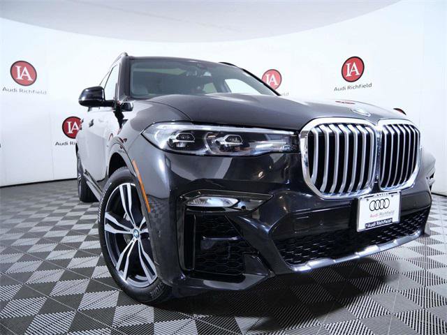 Used 2020 BMW X7 xDrive40i w/ M Sport Package image 2