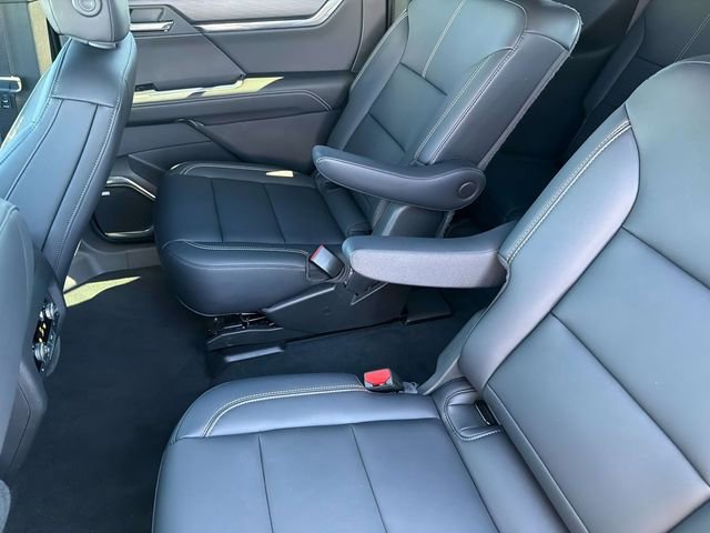 Used 2024 GMC Acadia Elevation w/ Luxury Package image 12