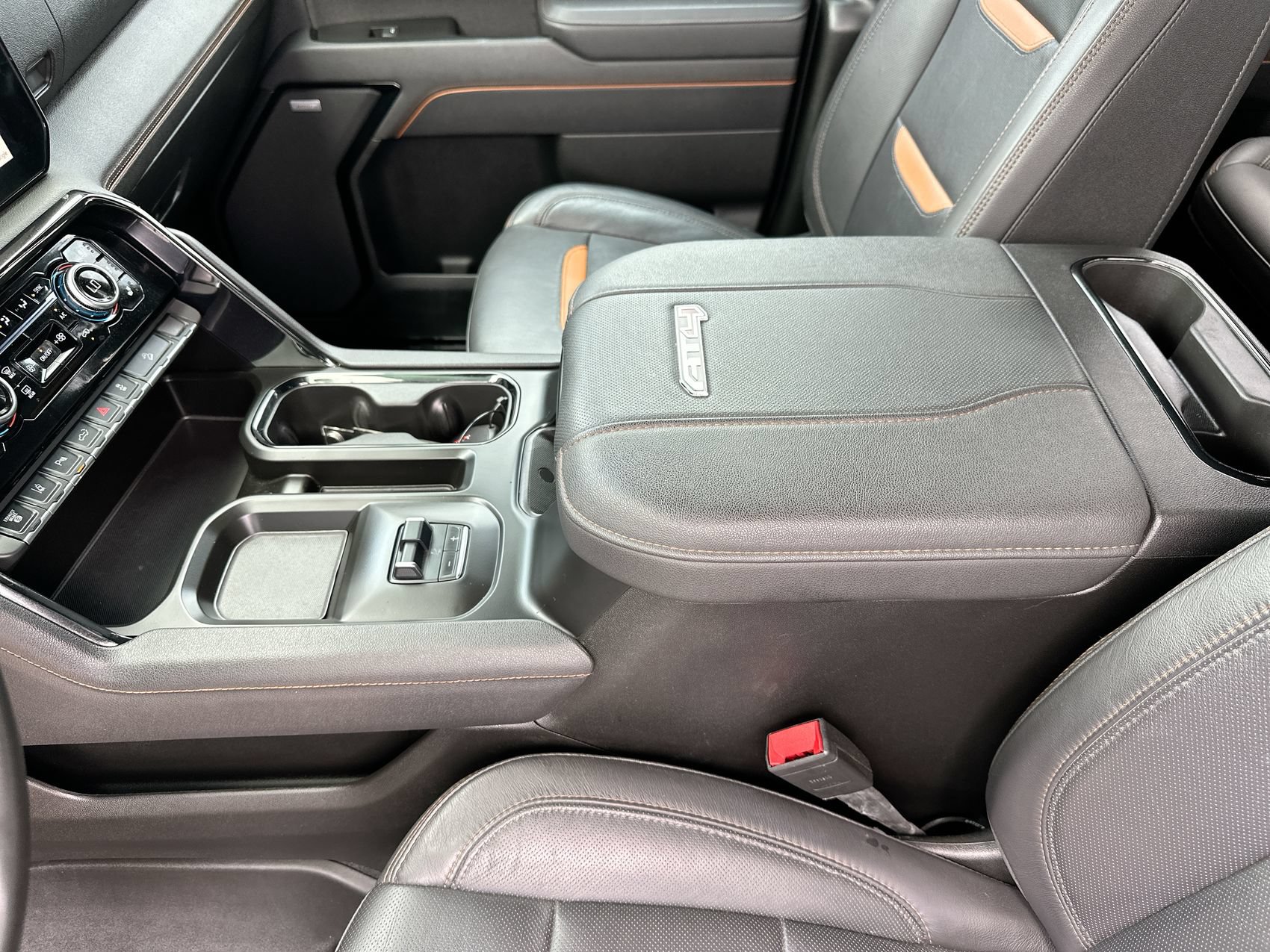 Used 2025 GMC Sierra 2500 AT4 AWD/4WD image 21