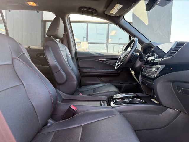 Used 2022 Honda Pilot Black Edition image 12